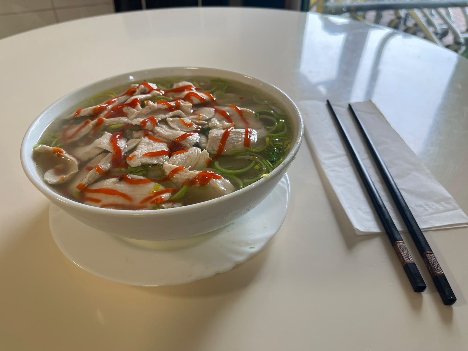 Suppe aus der vietnamesischen Küche in Breclav